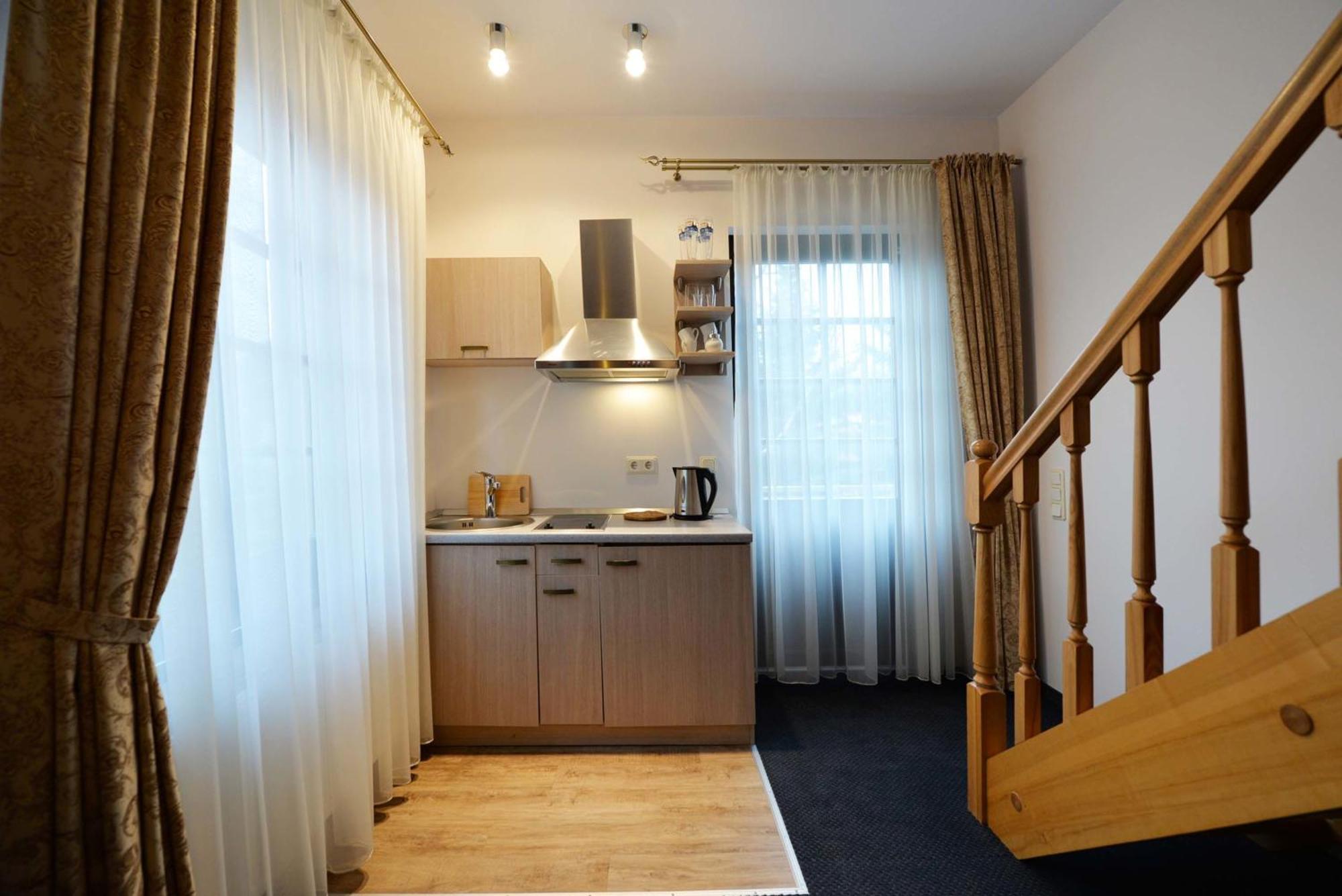 Guest House & Villa Astoma Palanga Bilik gambar