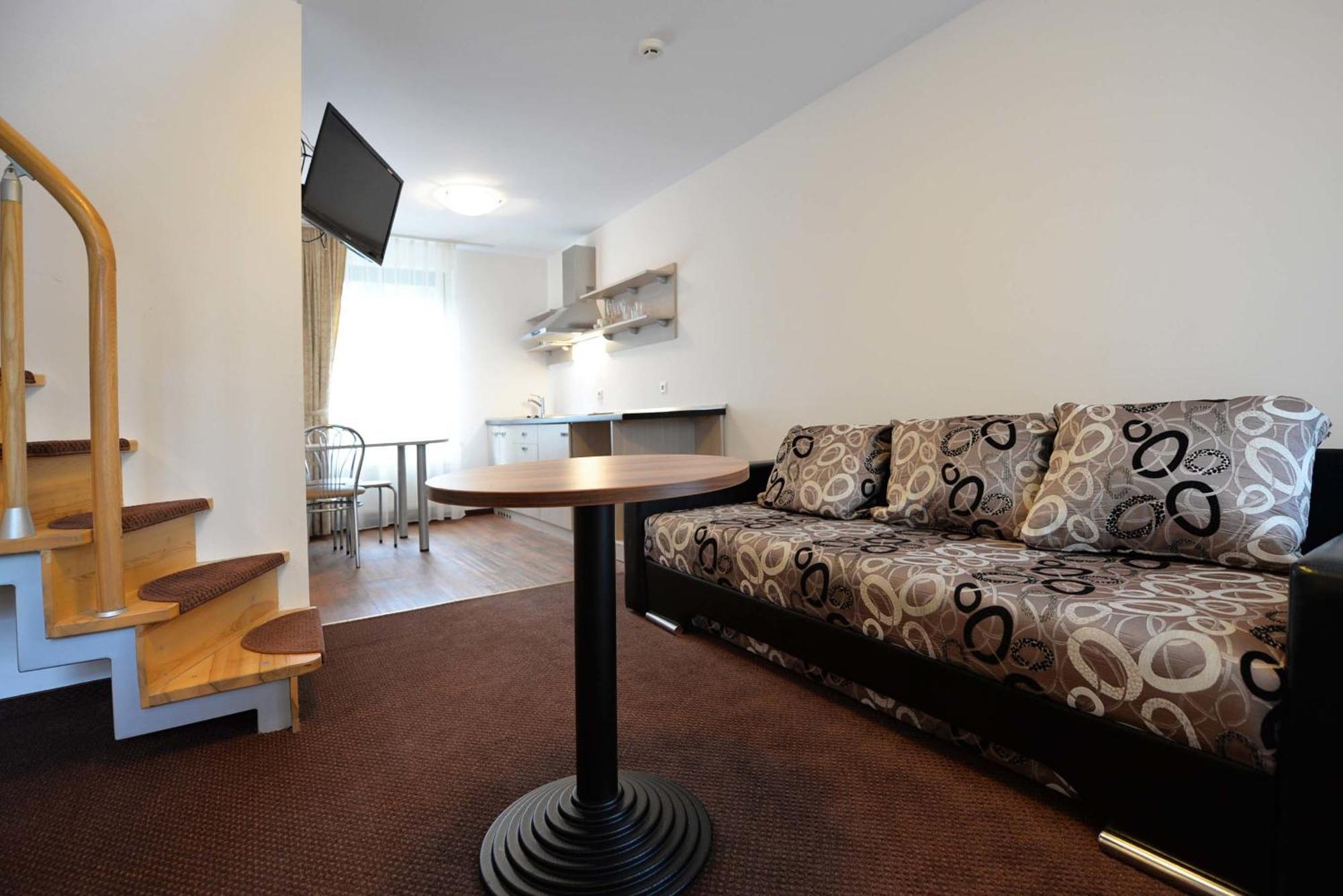 Guest House & Villa Astoma Palanga Bilik gambar