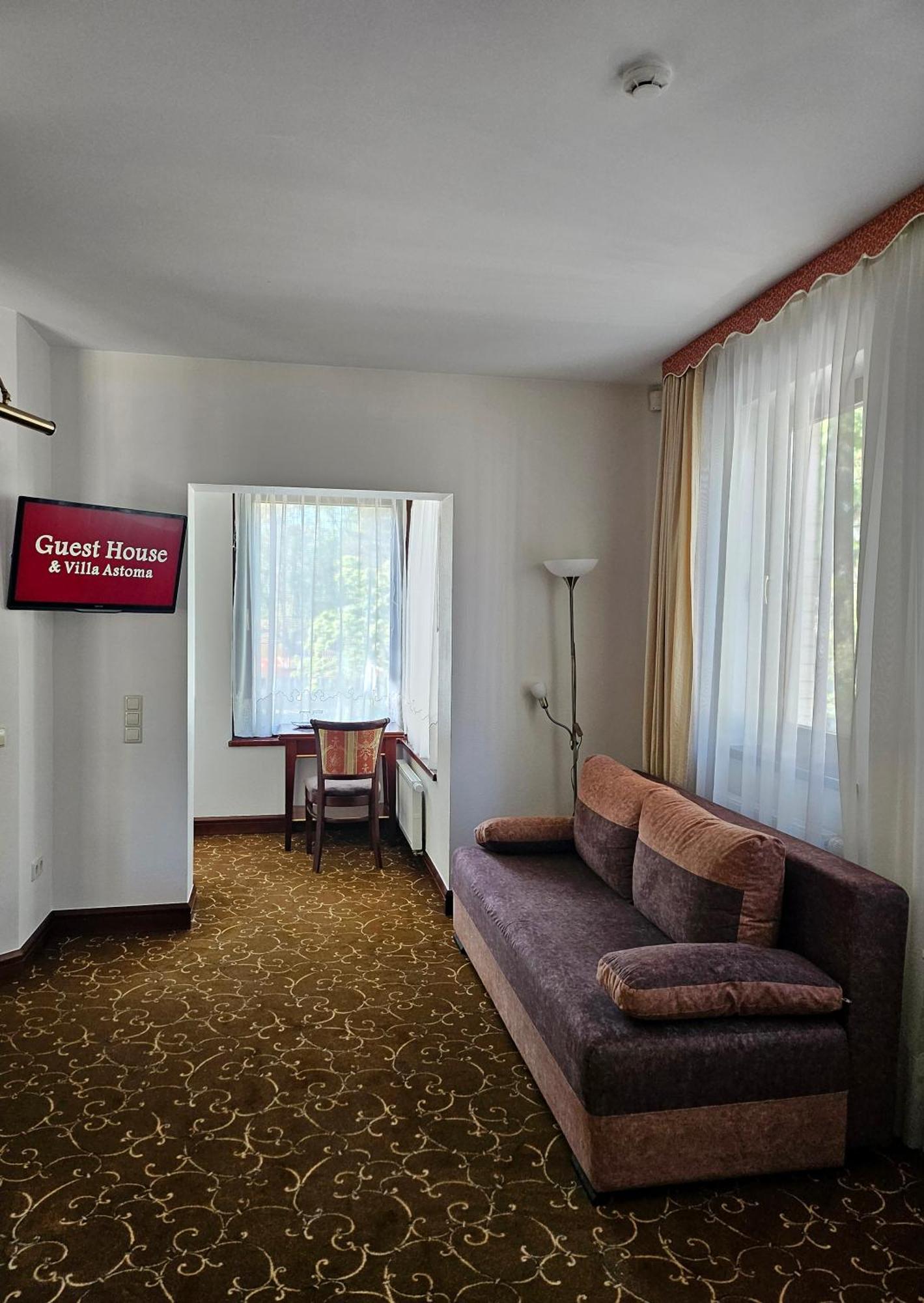Guest House & Villa Astoma Palanga Luaran gambar